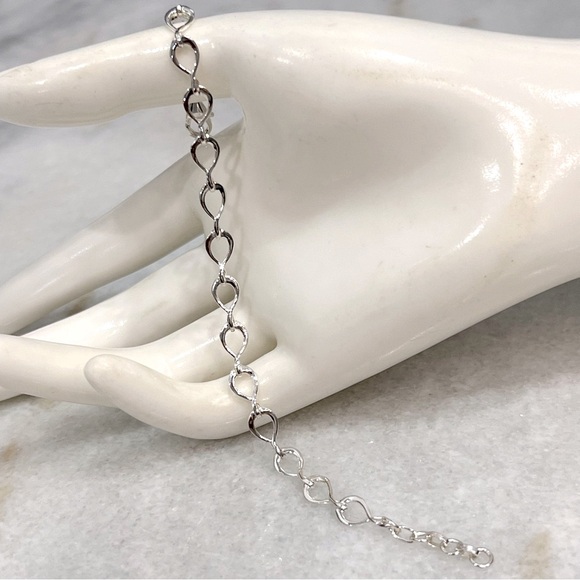 Sterling Silver Open Teardrop Flat Bracelet
